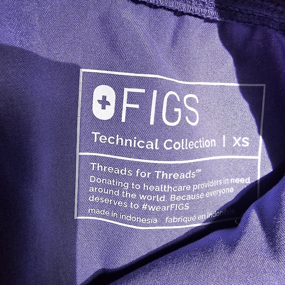 Figs Scrub Set in Rare Amethyst - Picture 5 of 5